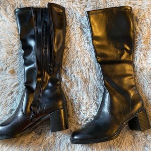Brand new A2 AEROSOLES tall leather boots